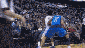 身体对抗中 身体对抗中